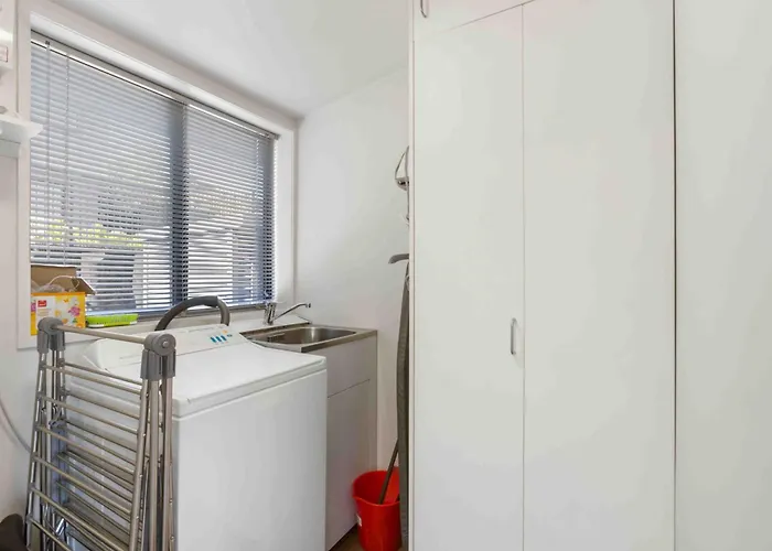 Cosy 2-bedroom With Balcony & Bbq